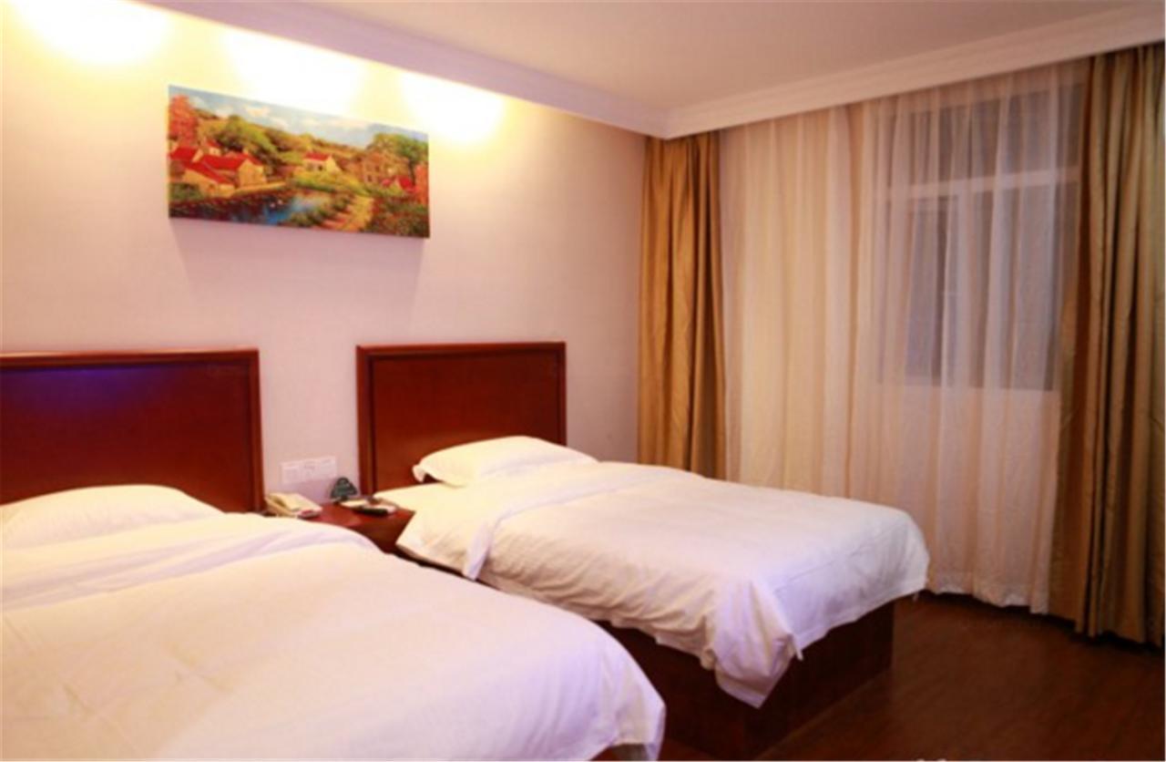 Greentree Inn Shanghai Hongqiao Hub Cao'An Road Huajiang Branch Road Express Hotel Jiading Екстер'єр фото